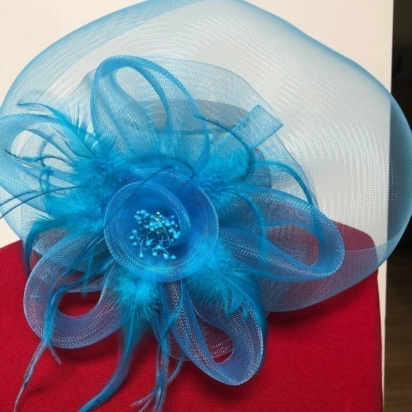 𝅺TASHA Fascinator Metal Headband Robin‎ Egg blue floating feathers flower bow - Picture 2 of 6